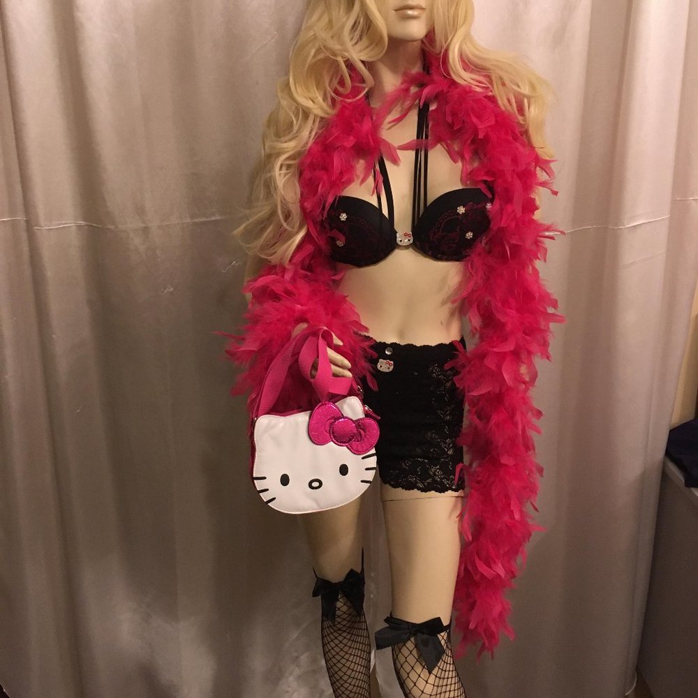 GORGEOUS strappy bra with hello kitty and crystal details!